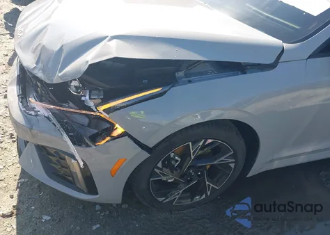 2025 Kia K5 Gt-Line z USA, uszkodzony, nr VIN KNAG64J79S5382225